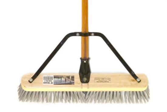 Picture of 18" HEAVY DUTY PUSH BROOM